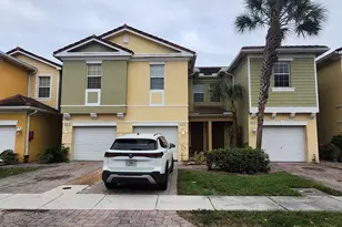 821 Pipers Cay Dr, West Palm Beach, FL 33415 - Photo 1