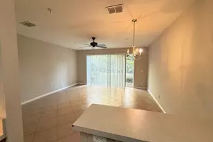 821 Pipers Cay Dr, West Palm Beach, FL 33415 - Photo 3