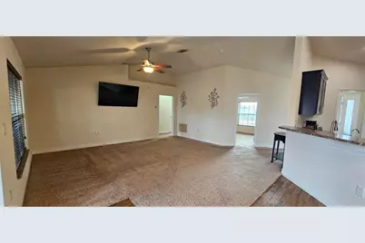 973 SE Bywood Avenue, Port Saint Lucie, FL 34984 - Photo 5
