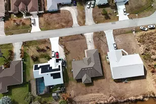 973 SE Bywood Ave, Port Saint Lucie, FL 34984 - Photo 21