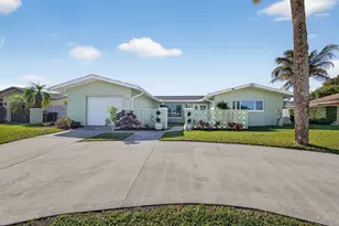 3646 Cypress St, Palm Beach Gardens, FL 33410 - Photo 11