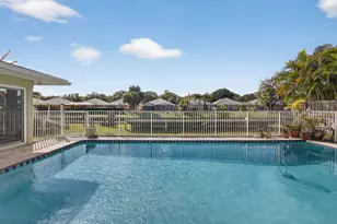 3646 Cypress St, Palm Beach Gardens, FL 33410 - Photo 5