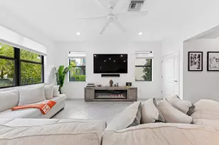 8289 Cadre Noir Rd, Lake Worth, FL 33467 - Photo 11