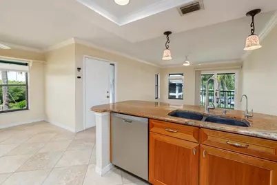 950 S Kanner Hwy #307, Stuart, FL 34994 - Photo 9