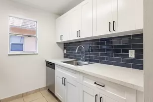 450 SW 2nd Ave, Boca Raton, FL 33432 - Photo 1