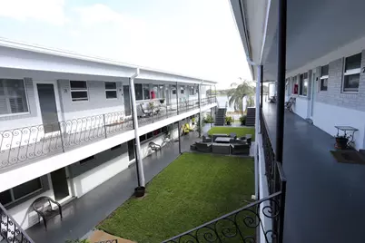 302 Lake Osborne Drive #9, Lake Worth, FL 33461 - Photo 5