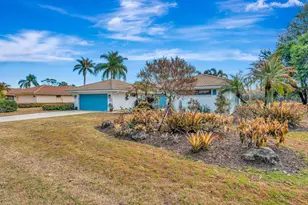 1503 SW Troon Cir, Palm City, FL 34990 - Photo 5