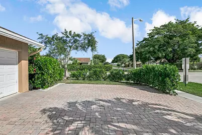 6255 Timberlakes Way, Delray Beach, FL 33484 - Photo 5