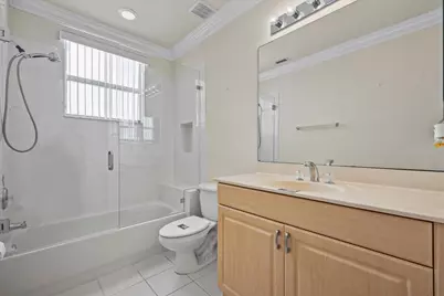 9165 Pineville Drive, Lake Worth, FL 33467 - Photo 11