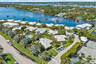 209 Evans Ln, Manalapan, FL 33462 - Photo 13