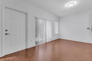 6077 Grand Cypress Cir W, Coconut Creek, FL 33073 - Photo 9