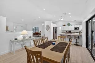 8166 N 155th Pl, Palm Beach Gardens, FL 33418 - Photo 3