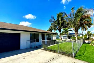 835 Andrew Redding Rd, Lantana, FL 33462 - Photo 1