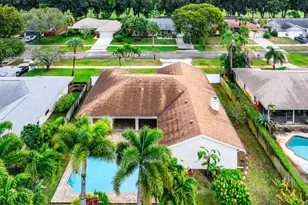 4060 Birchwood Dr, Boca Raton, FL 33487 - Photo 35