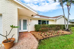 4060 Birchwood Dr, Boca Raton, FL 33487 - Photo 3