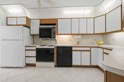 5701 Camino Del Sol #106, Boca Raton, FL 33433 - Photo 17