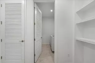 6818 Pointe of Woods Dr, West Palm Beach, FL 33413 - Photo 23
