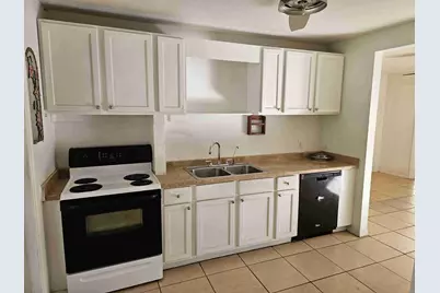 1375 26th Avenue SW, Vero Beach, FL 32962 - Photo 5