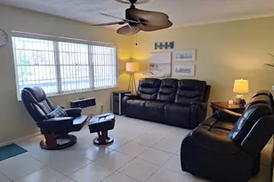 305 Andover L, West Palm Beach, FL 33417 - Photo 5