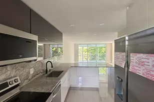 3960 Oaks Clubhouse Dr Dr, Pompano Beach, FL 33069 - Photo 5