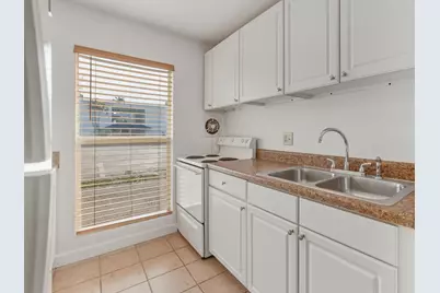 727 Hummingbird Way #2, North Palm Beach, FL 33408 - Photo 7