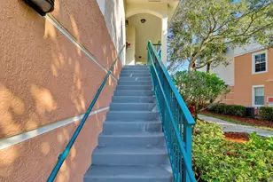 9212 W Myrtlewood Circle W, Palm Beach Gardens, FL 33418 - Photo 5