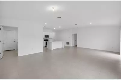 748 Carlyle Way, Fort Pierce, FL 34947 - Photo 11