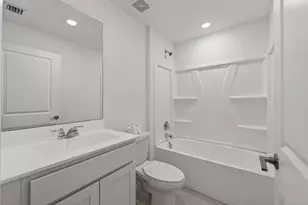 748 Carlyle Wy, Fort Pierce, FL 34947 - Photo 23