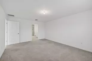 748 Carlyle Wy, Fort Pierce, FL 34947 - Photo 17