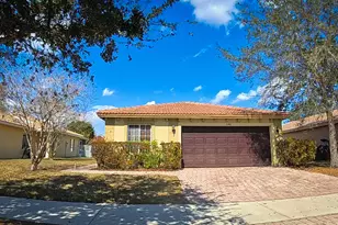 2142 SW Newport Isles Blvd, Port Saint Lucie, FL 34953 - Photo 1
