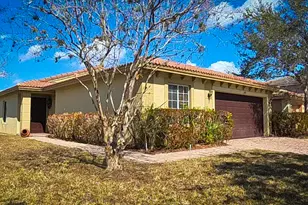 2142 SW Newport Isles Blvd, Port Saint Lucie, FL 34953 - Photo 1