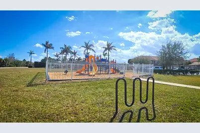 2142 SW Newport Isles Boulevard, Port Saint Lucie, FL 34953 - Photo 27