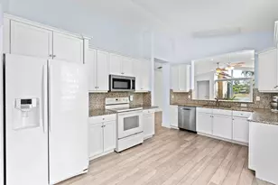 9790 Scribner Ln, Wellington, FL 33414 - Photo 9