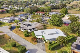 4610 King Palm Dr, Tamarac, FL 33319 - Photo 27