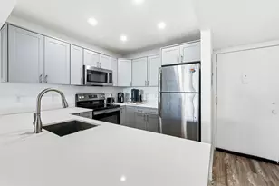 1502 S Lakeside Dr, Lake Worth Beach, FL 33460 - Photo 3