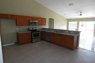 510 SW Sea Holly Ter Terrace, Port Saint Lucie, FL 34984 - Photo 5