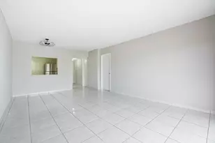 2200 E Hallandale Beach Blvd, Hallandale Beach, FL 33009 - Photo 23