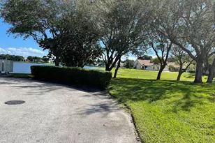 420 Ashwood Pl, Boca Raton, FL 33431 - Photo 25