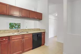 470 Hardwood Pl, Boca Raton, FL 33431 - Photo 9