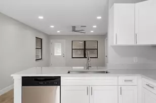 2240 86th Dr, Vero Beach, FL 32966 - Photo 5