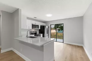 2240 86th Dr, Vero Beach, FL 32966 - Photo 3