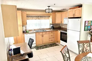 1401 S 33 Rd, Hollywood, FL 33021 - Photo 9