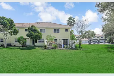 845 Imperial Lake Road, West Palm Beach, FL 33413 - Photo 5