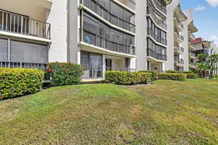 7030 Half Moon Cir, Hypoluxo, FL 33462 - Photo 33