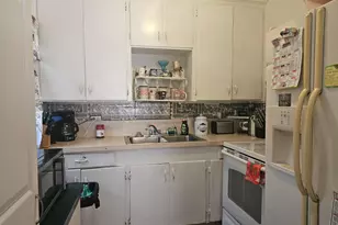 318 N Lakeside Ct, West Palm Beach, FL 33407 - Photo 11