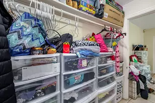 318 N Lakeside Ct, West Palm Beach, FL 33407 - Photo 23