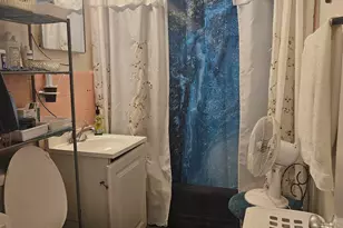 318 N Lakeside Ct, West Palm Beach, FL 33407 - Photo 15