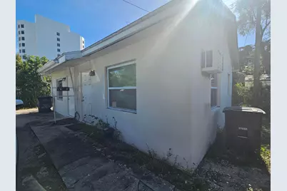 318 N Lakeside Court, West Palm Beach, FL 33407 - Photo 27