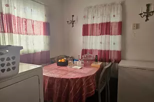 318 N Lakeside Ct, West Palm Beach, FL 33407 - Photo 13