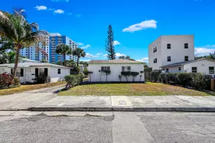 318 N Lakeside Ct, West Palm Beach, FL 33407 - Photo 5